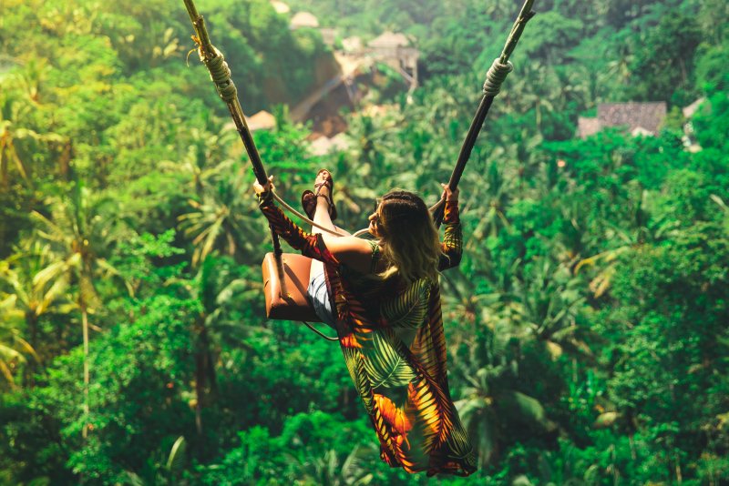 8 mooiste swings van Bali - schommel over rijstvelden