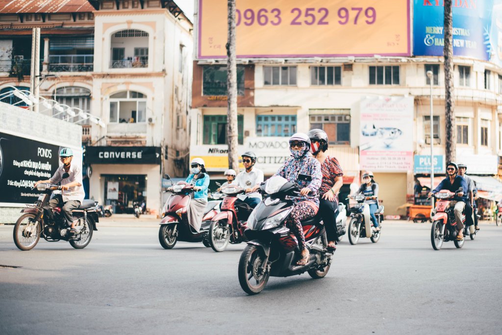 Vietnam brommer rijden