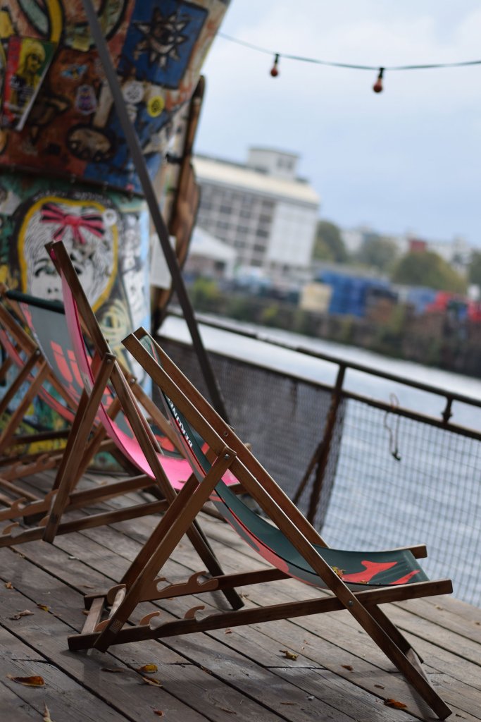 Stadstrand van Berlijn, de YAAM in de  Friedrichshain