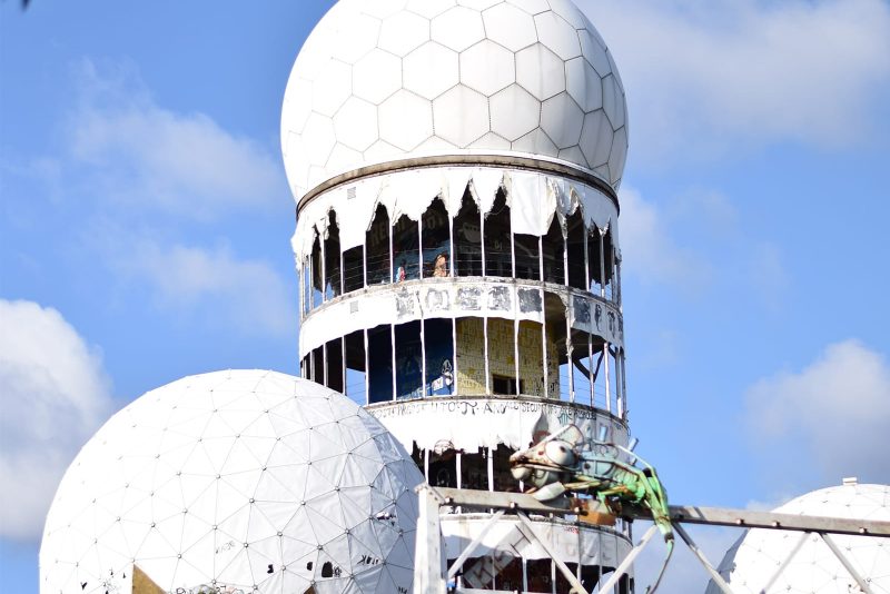 Urbexen vibe Teufelsberg een voormalig afluisterstation in Berlijn